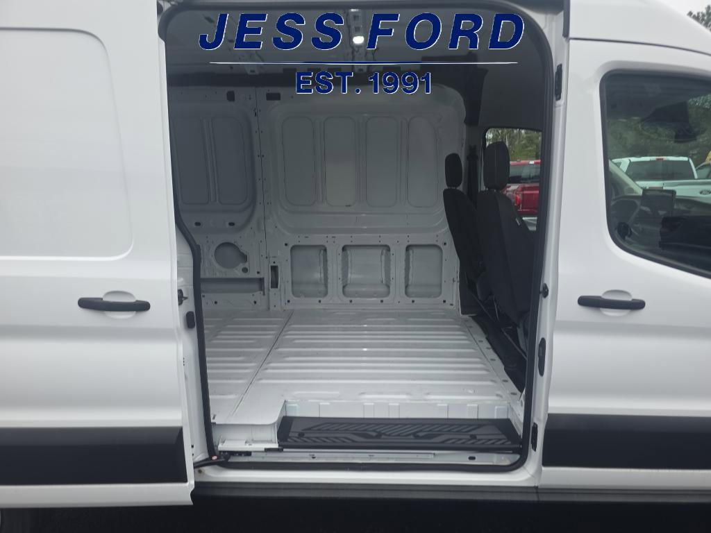 Certified 2023 Ford E-Transit EV image 12
