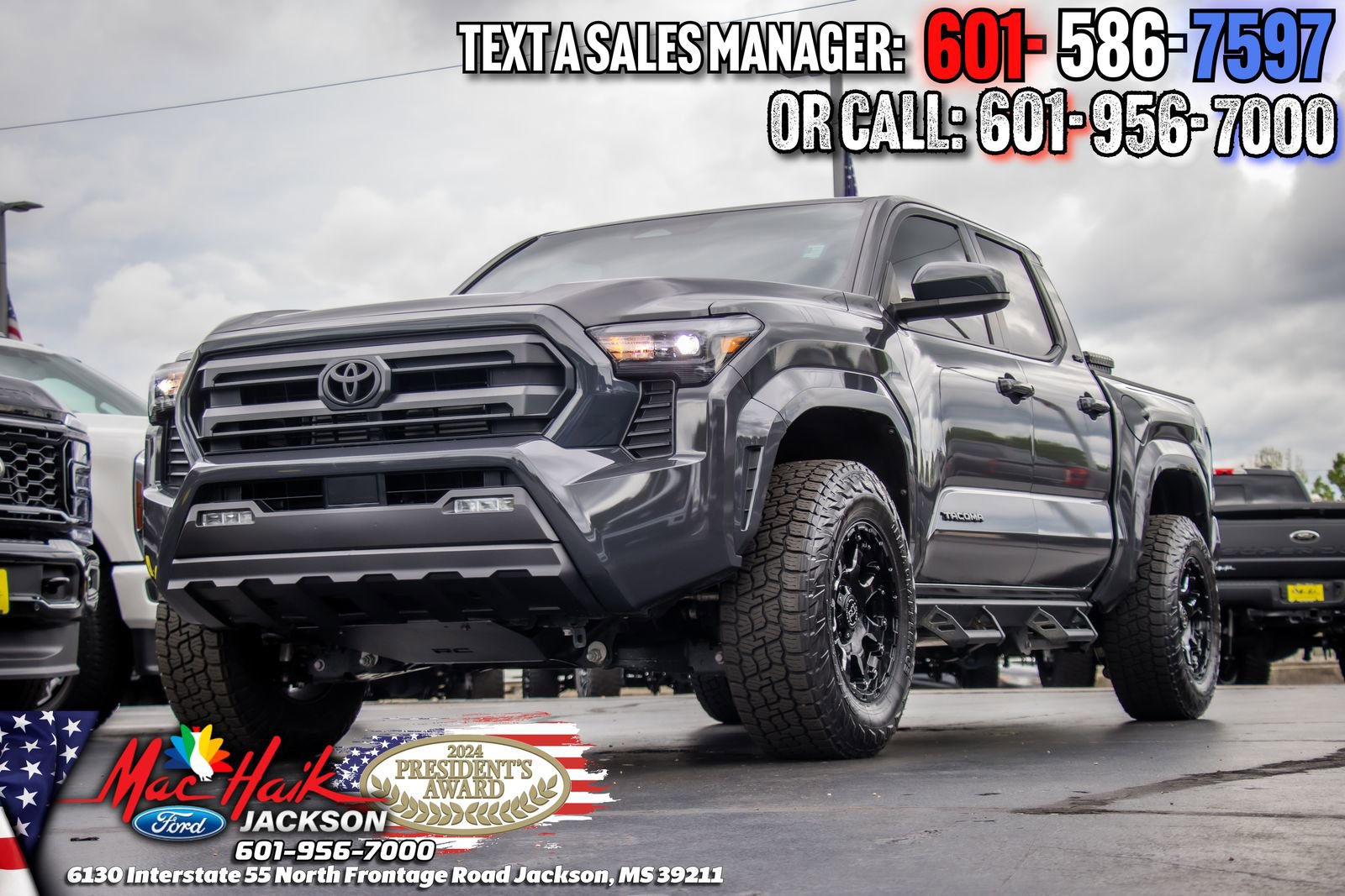 Used 2025 Toyota Tacoma SR5 AWD/4WD image 4