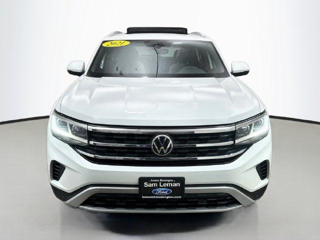 Used 2021 Volkswagen Atlas Cross Sport SE w/ Panoramic Sunroof Package AWD/4WD image 2