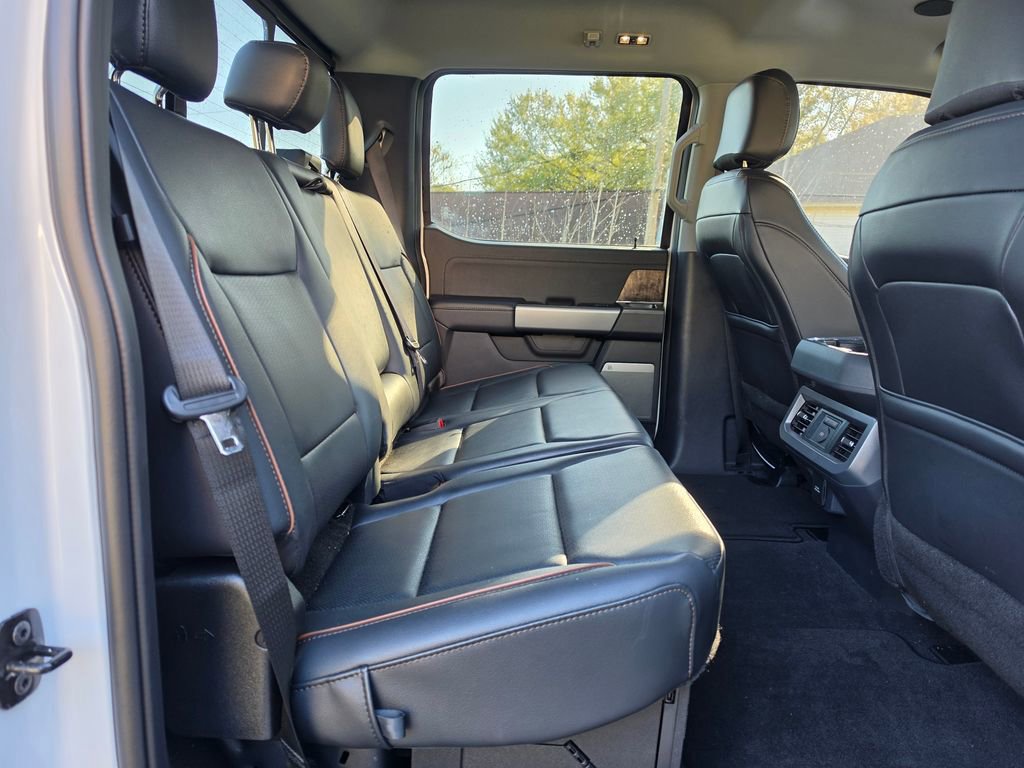 Certified 2026 Ford F250 Lariat w/ Black Appearance Package image 43