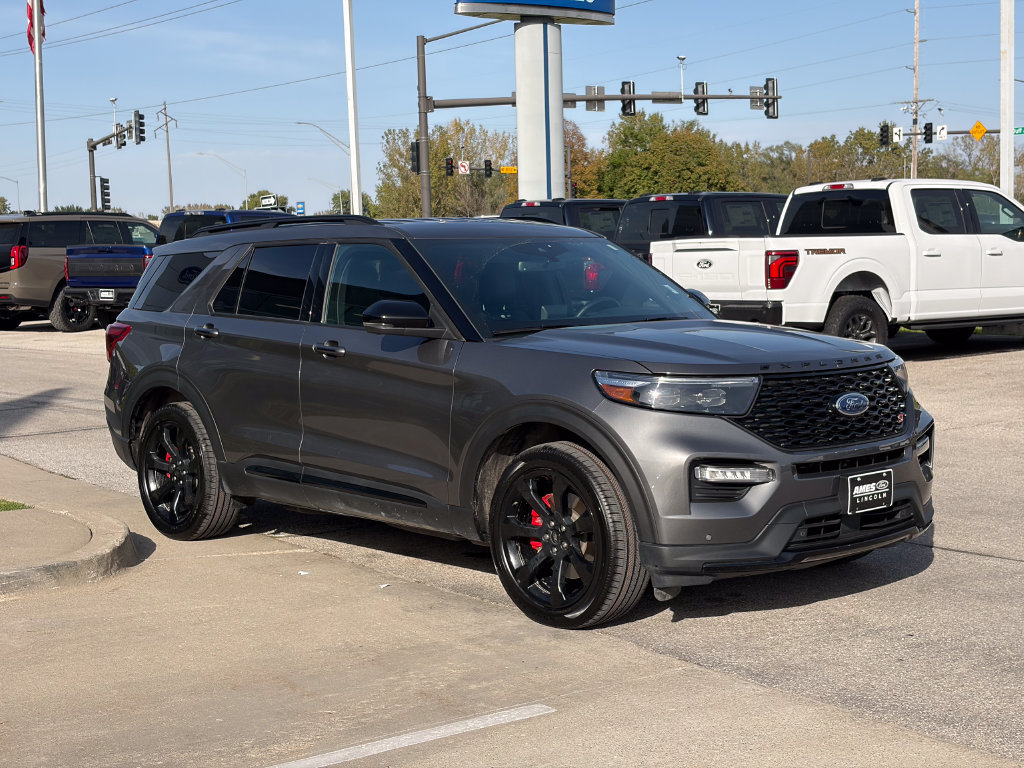 Certified 2023 Ford Explorer ST w/ Equipment Group 401A AWD/4WD image 7