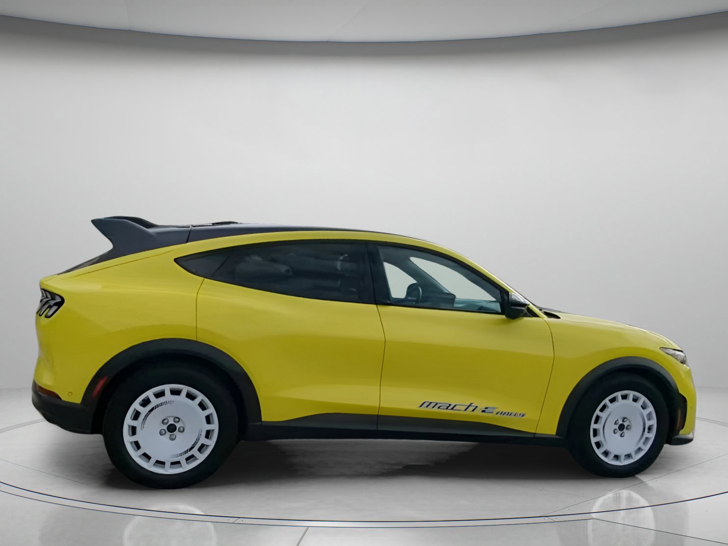 Certified 2024 Ford Mustang Mach-E GT image 23