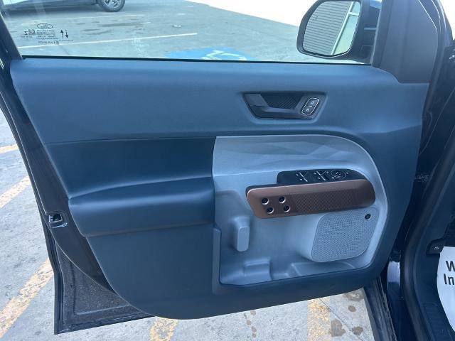 Certified 2022 Ford Maverick Lariat w/ Lariat Luxury Package image 17