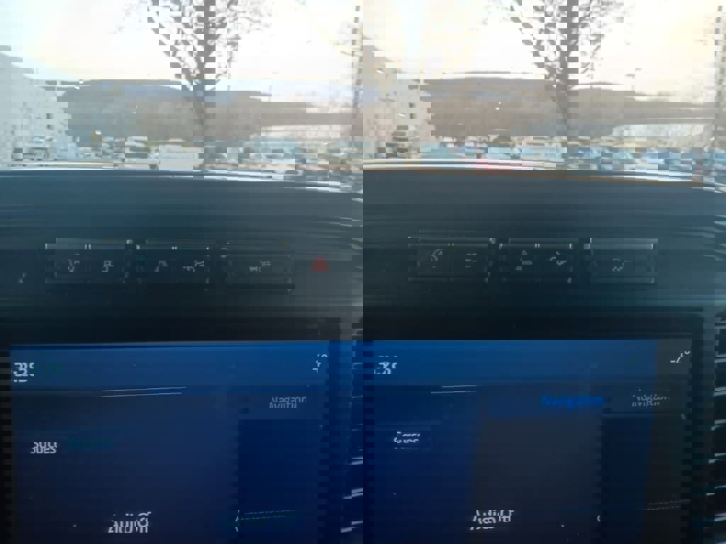 Certified 2021 Ford F150 XLT w/ Equipment Group 302A High image 47