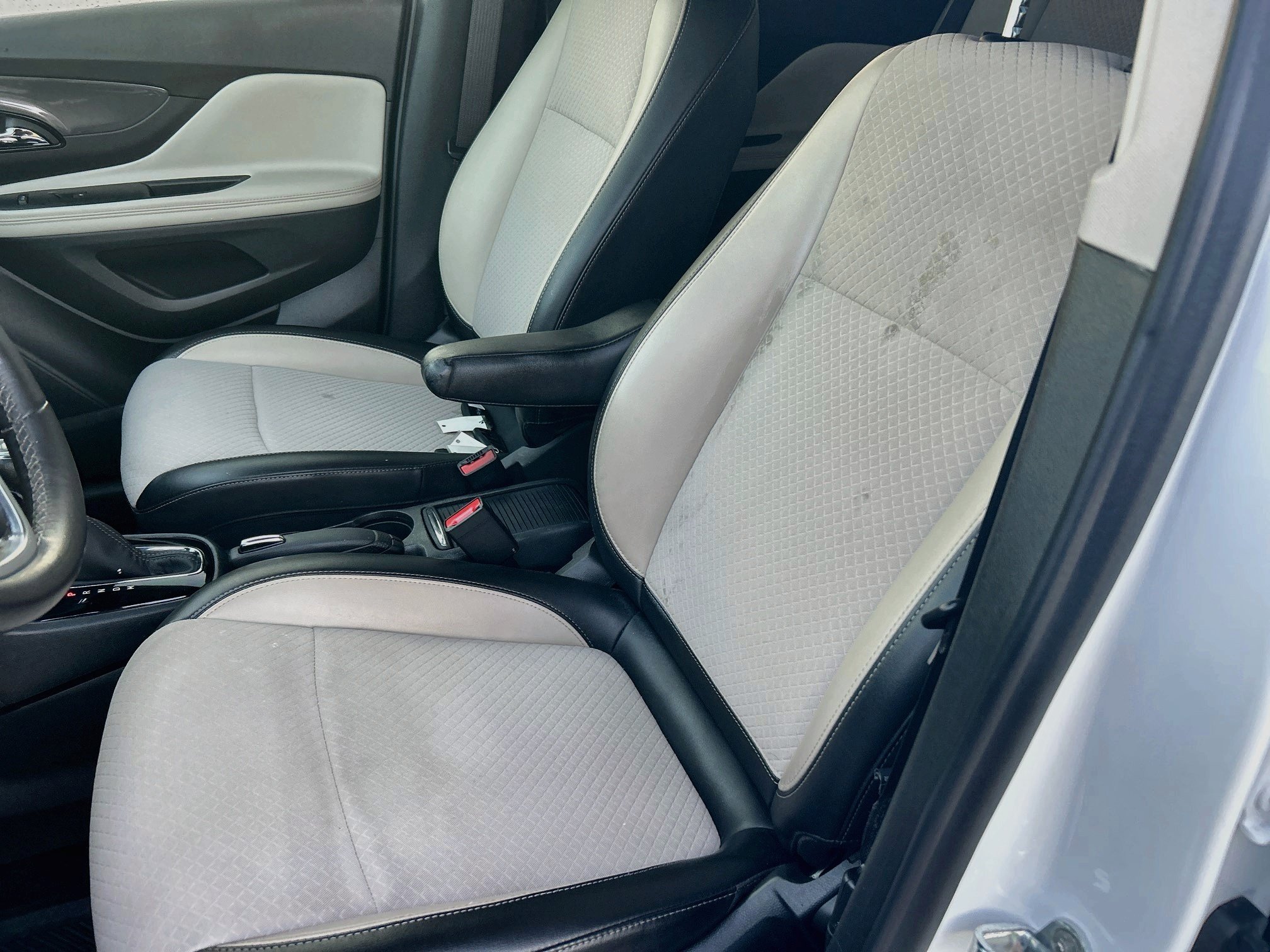 Used 2022 Buick Encore Preferred w/ Safety Package AWD/4WD image 20