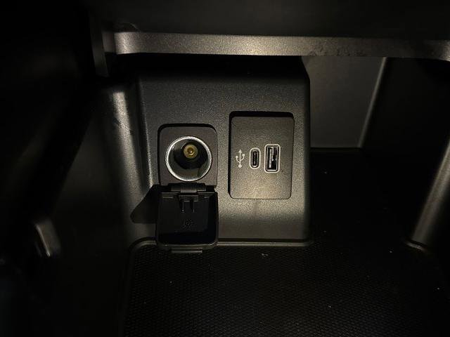 Certified 2025 Ford Explorer ST-Line w/ Premium Package image 29