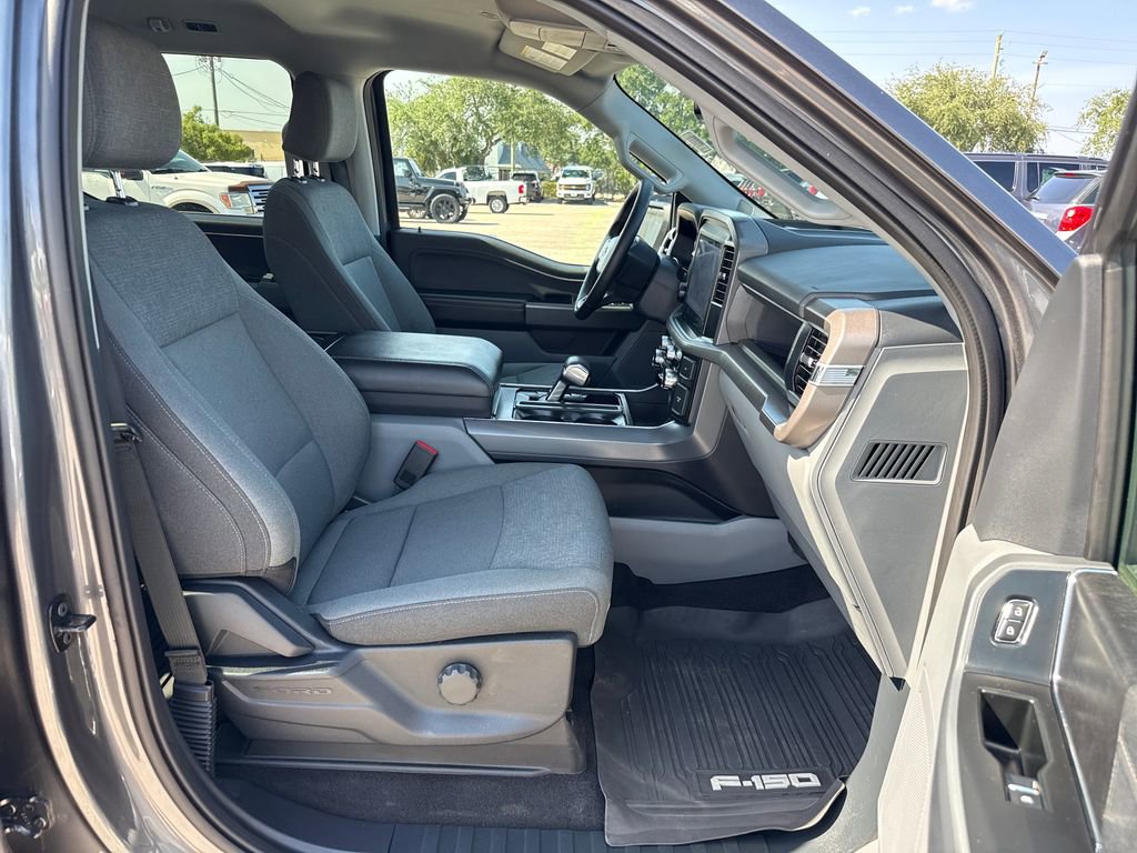 Certified 2025 Ford F150 Lightning XLT AWD/4WD image 27