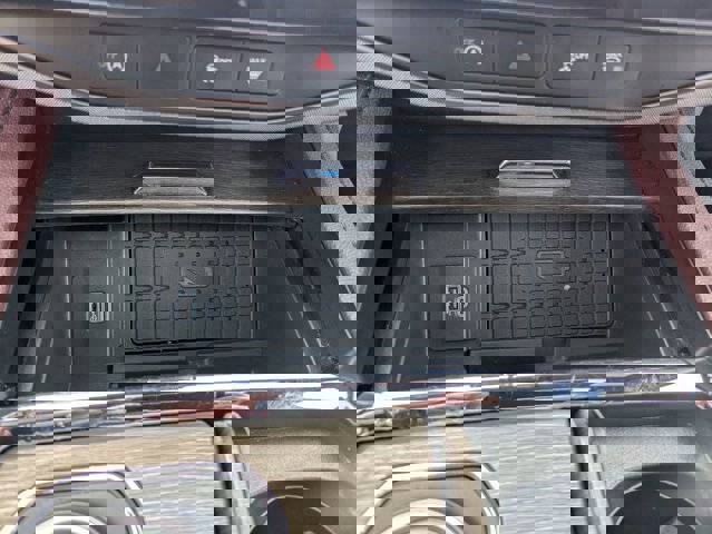 Certified 2024 Ford Expedition Limited image 18