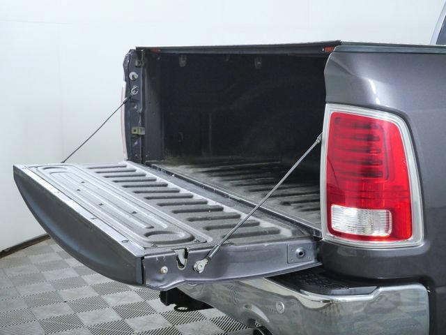 Used 2017 RAM 1500 Laramie w/ Convenience Group AWD/4WD image 18