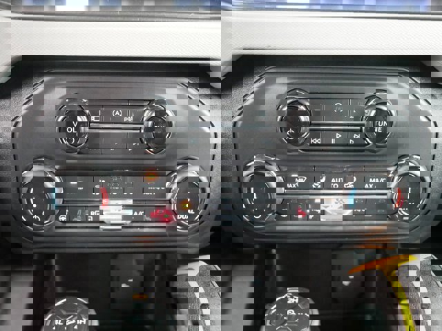 Certified 2022 Ford Bronco Badlands image 26