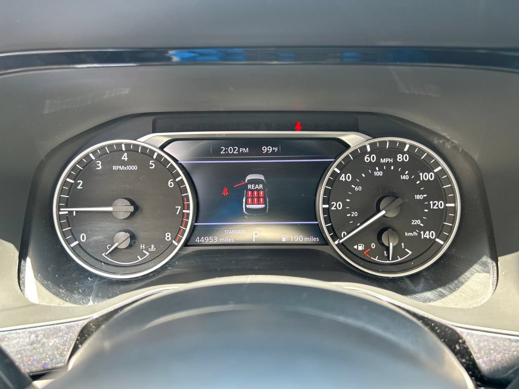 Used 2025 Nissan Pathfinder SV FWD image 17