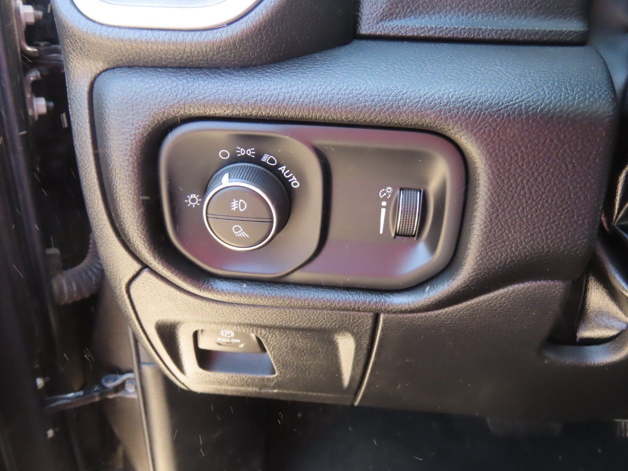 Used 2023 RAM 1500 Big Horn AWD/4WD image 26