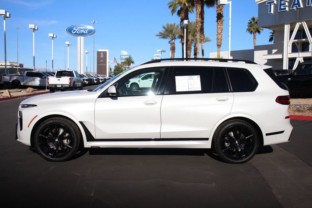 Used 2023 BMW X7 xDrive40i w/ M Sport Package image 4