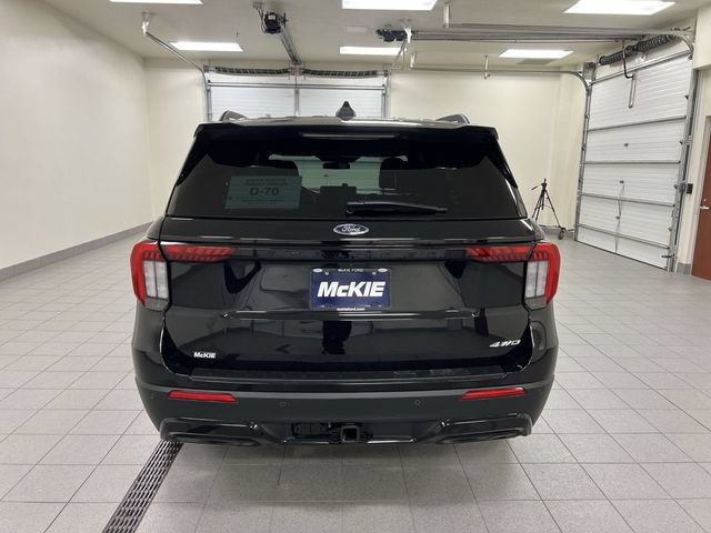 Certified 2025 Ford Explorer ST-Line AWD/4WD image 5