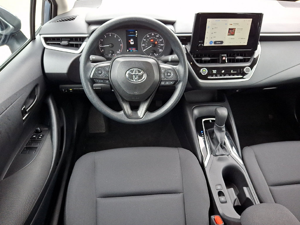 Used 2025 Toyota Corolla LE w/ Convenience Package FWD image 10