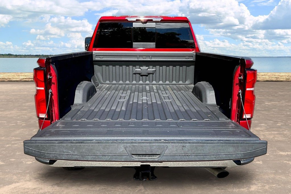 Used 2024 Chevrolet Silverado 2500 LTZ w/ LTZ Premium Package AWD/4WD image 9