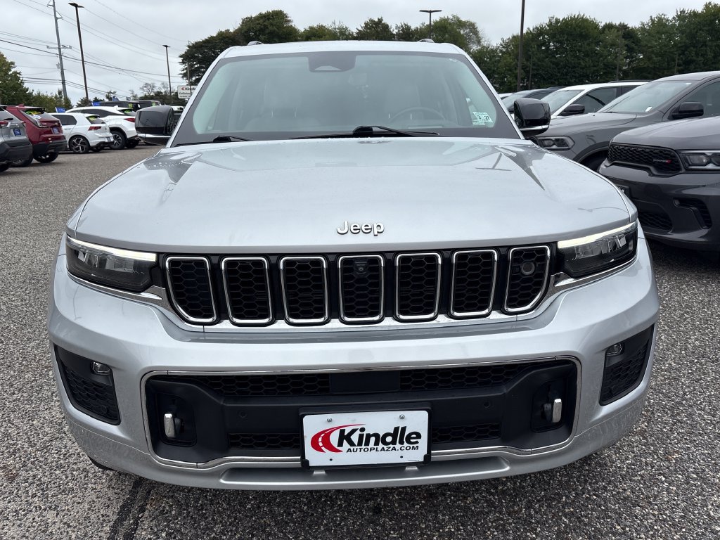 Used 2022 Jeep Grand Cherokee L Overland w/ Advanced Protech Group III AWD/4WD image 2