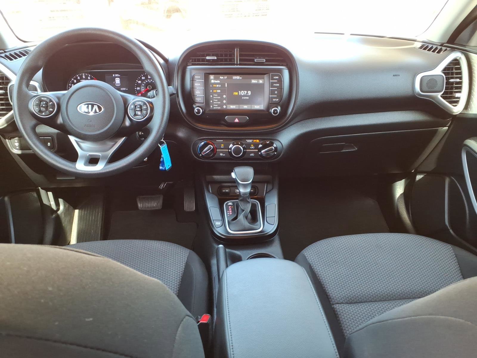 Used 2020 Kia Soul LX FWD image 18