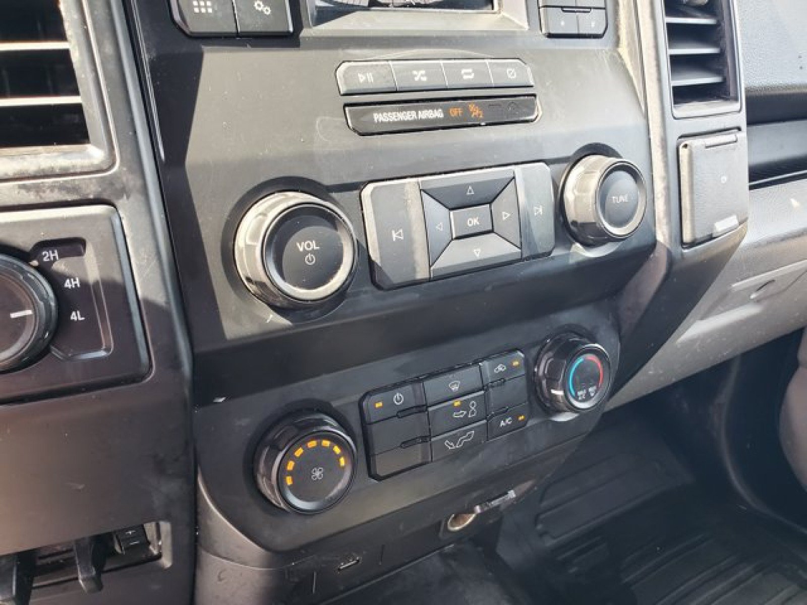 Certified 2019 Ford F150 XL w/ Equipment Group 101A Mid AWD/4WD image 20