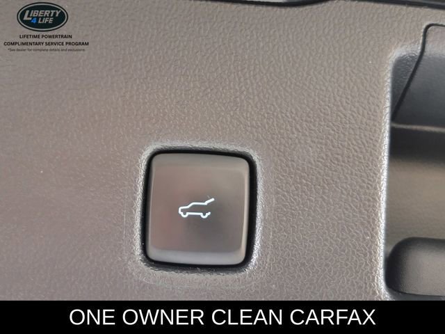 Certified 2022 Ford Escape SE w/ SE Sport Appearance Package image 17