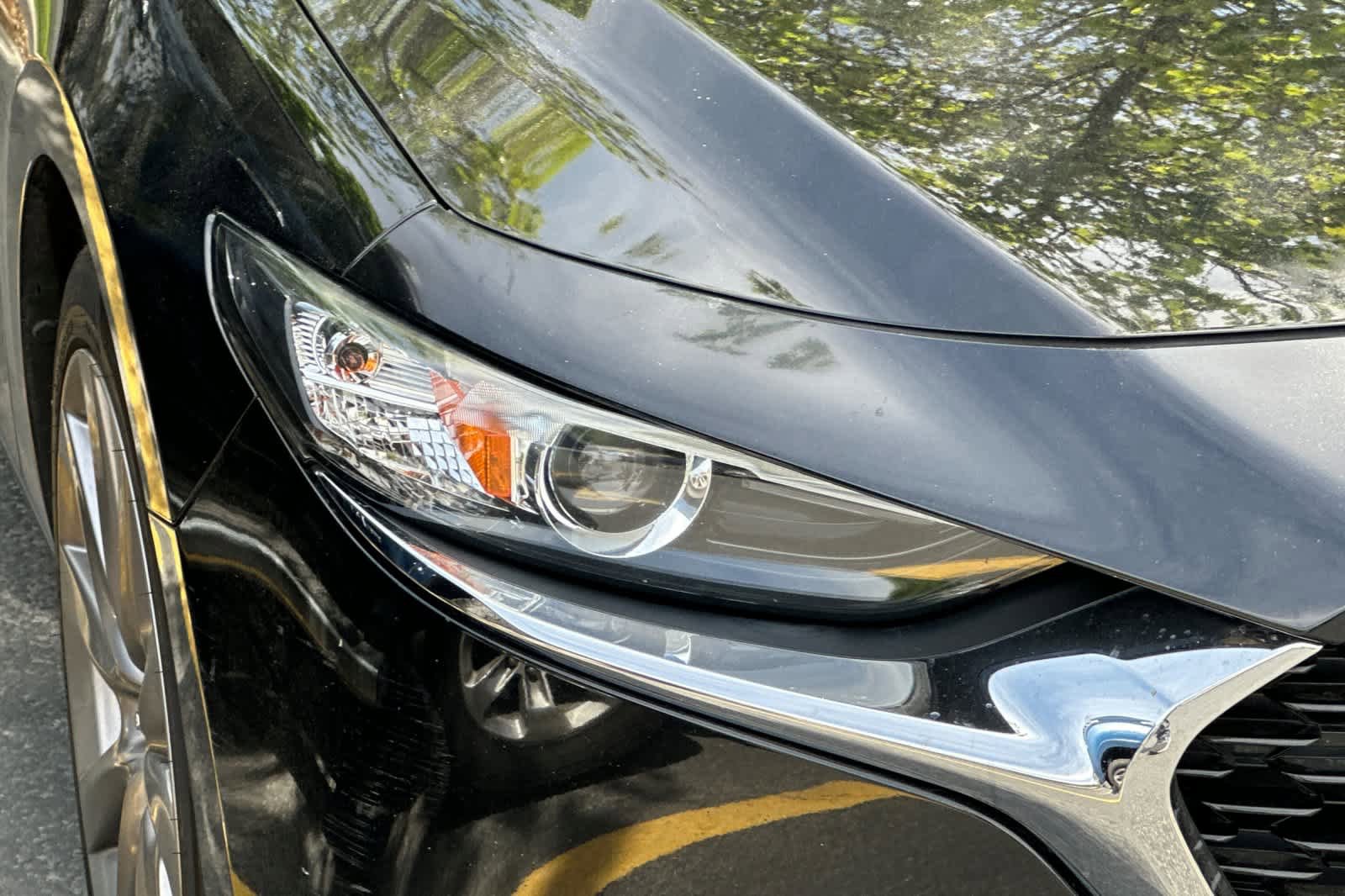 Used 2019 MAZDA MAZDA3 Sedan w/ Preferred Package FWD image 8
