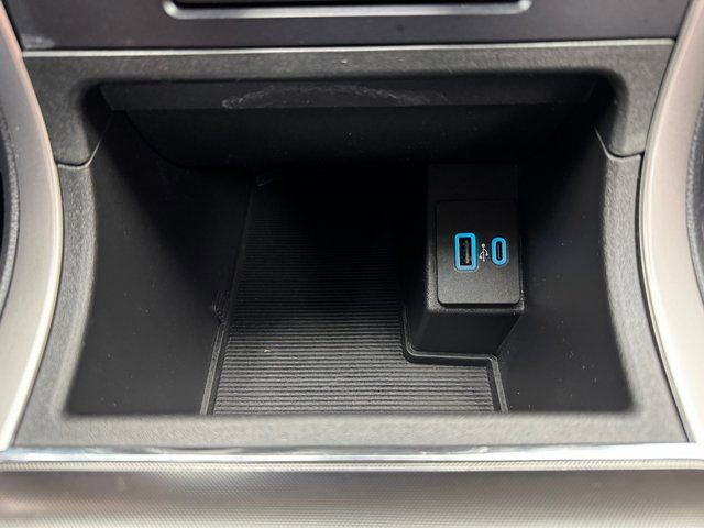 Certified 2022 Ford Edge SEL image 19