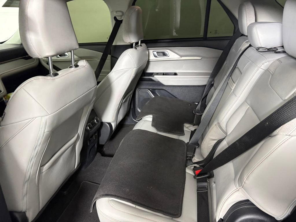 Certified 2025 Ford Explorer Active w/ Active Comfort Package AWD/4WD image 26