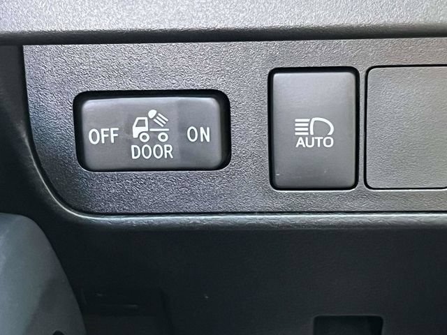 Used 2022 Toyota Tacoma SR w/ SR Convenience Package RWD image 33