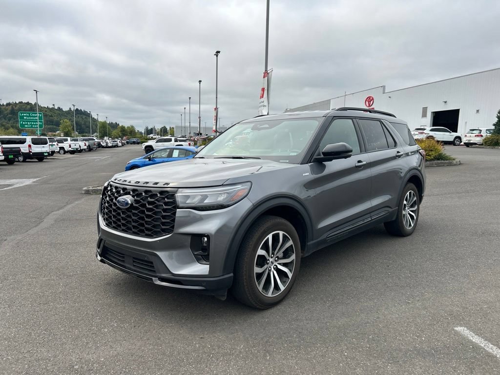 Certified 2025 Ford Explorer ST-Line AWD/4WD image 35