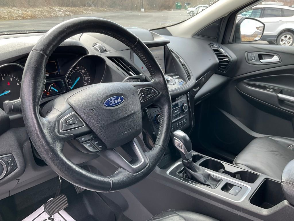 Certified 2019 Ford Escape Titanium image 15