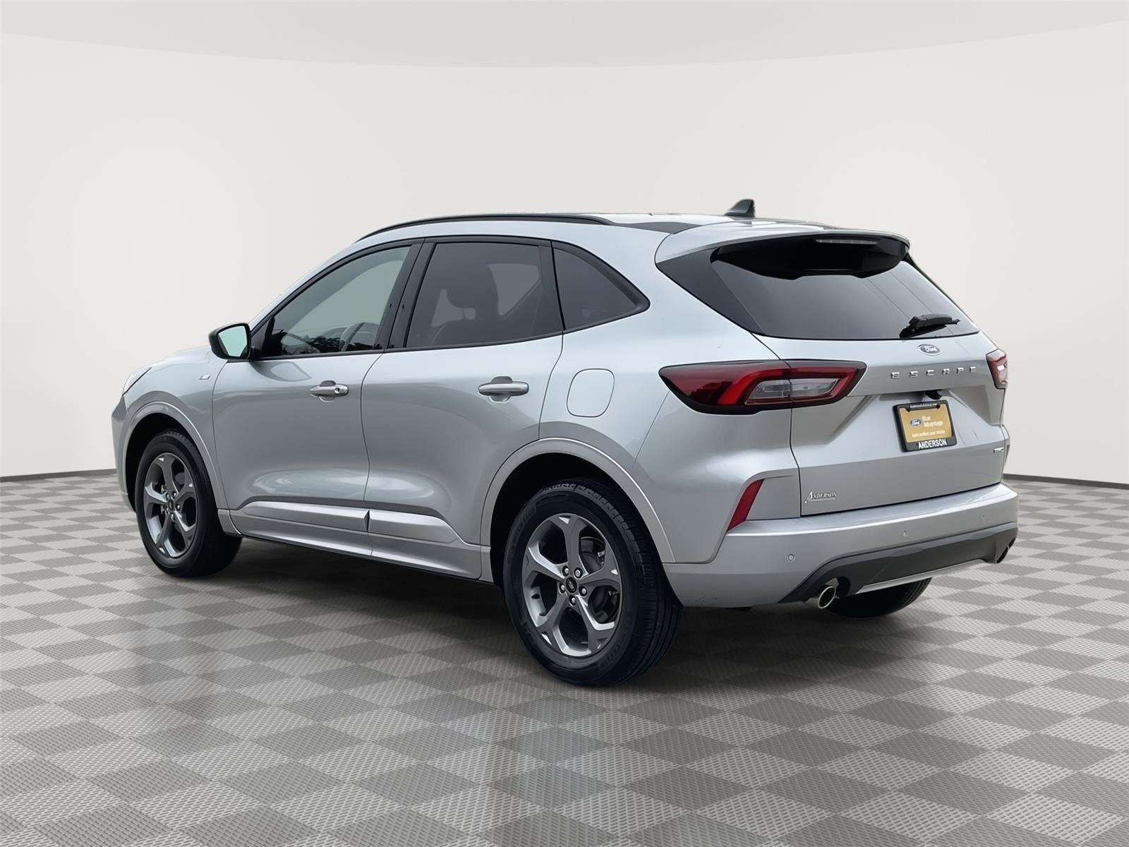Certified 2023 Ford Escape ST-Line w/ Tech Pack #1 AWD/4WD image 9