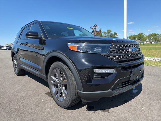 Certified 2023 Ford Explorer XLT w/ Equipment Group 202A
