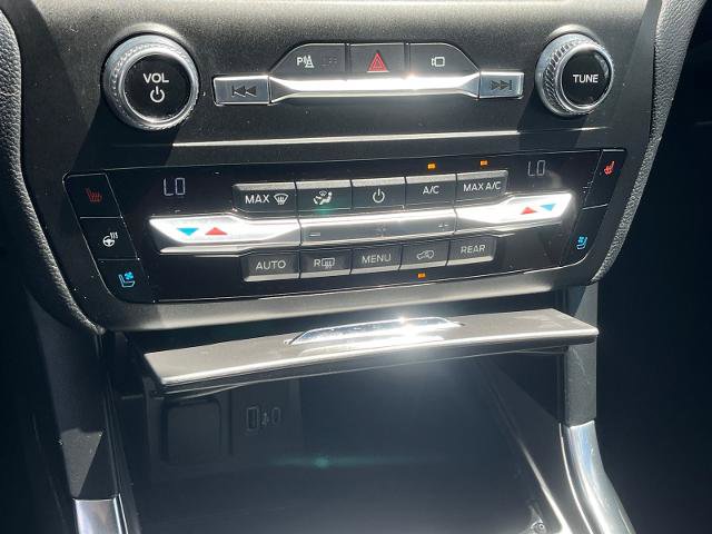 Certified 2020 Ford Explorer Limited AWD/4WD image 13