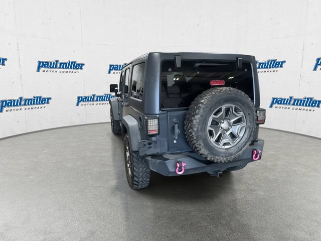 Used 2017 Jeep Wrangler Unlimited Rubicon w/ Connectivity Group AWD/4WD image 9