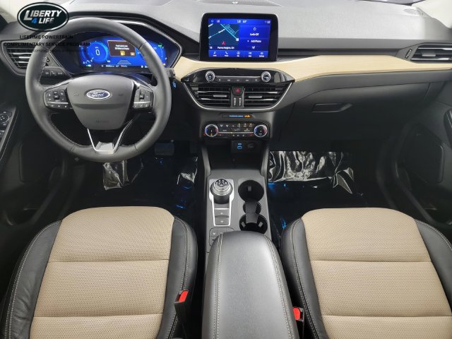 Certified 2022 Ford Escape Titanium w/ Titanium Elite Package AWD/4WD image 24