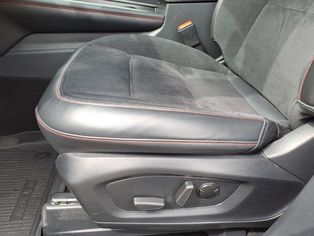 Certified 2025 Ford Explorer ST AWD/4WD image 10