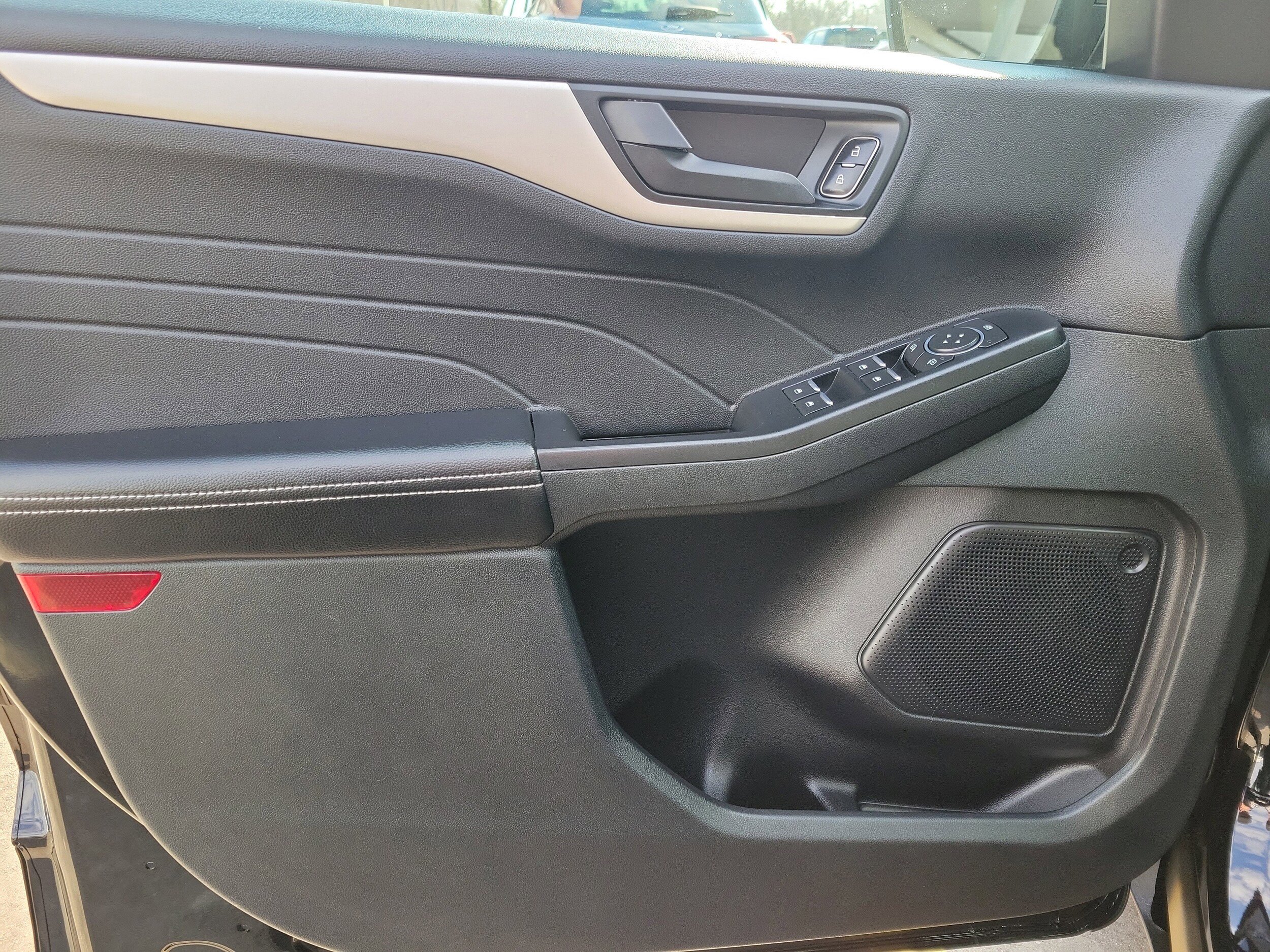 Certified 2022 Ford Escape SE w/ Convenience Package AWD/4WD image 17