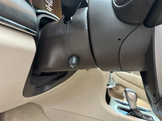 Used 2017 Jeep Grand Cherokee Overland w/ Jeep Active Safety Group image 42