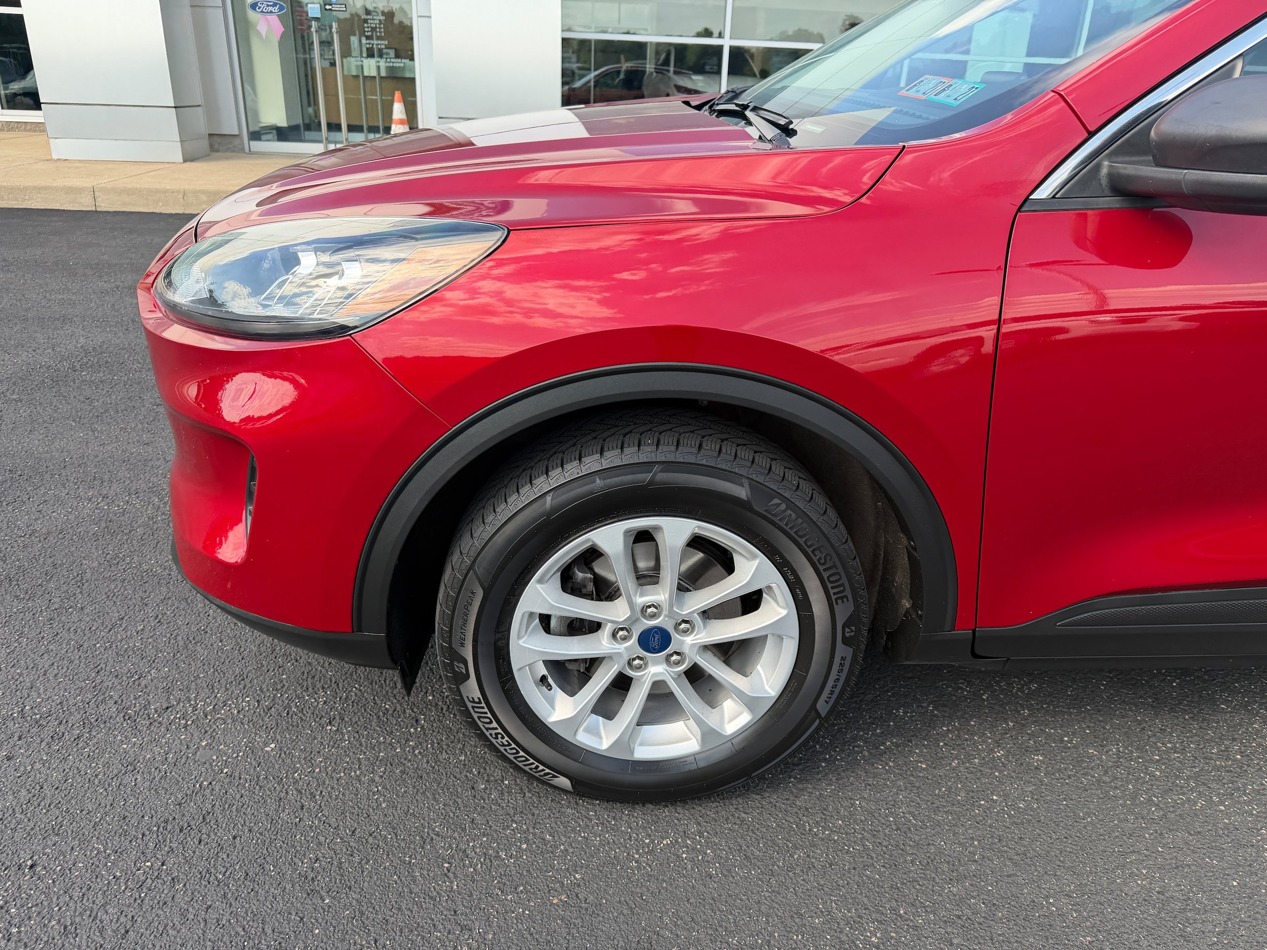 Certified 2022 Ford Escape SE AWD/4WD image 11
