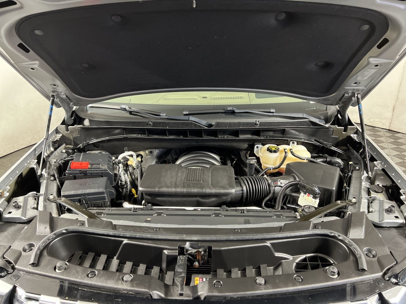 Used 2023 GMC Yukon Denali RWD image 28