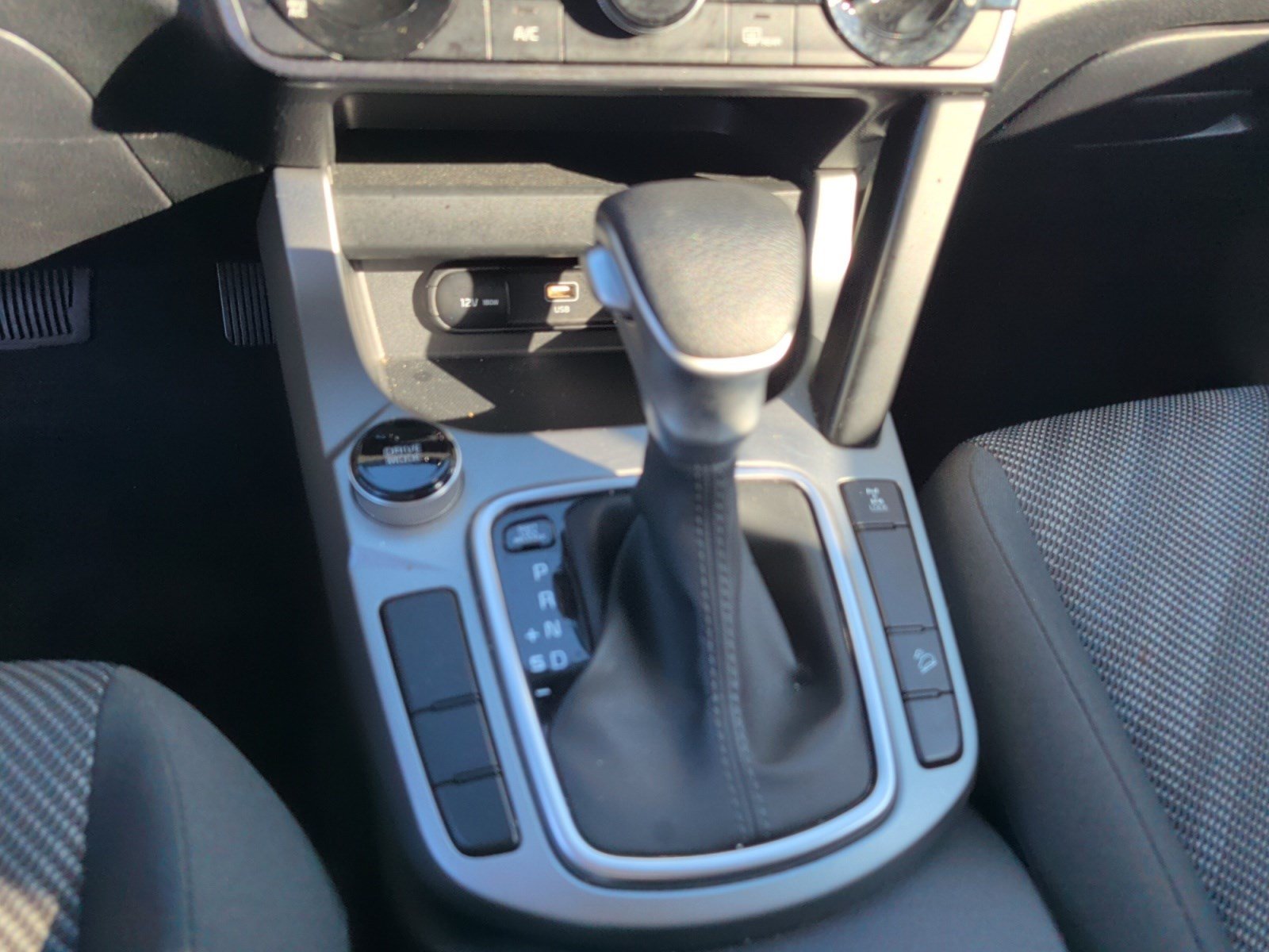 Used 2026 Kia Seltos LX AWD/4WD image 12