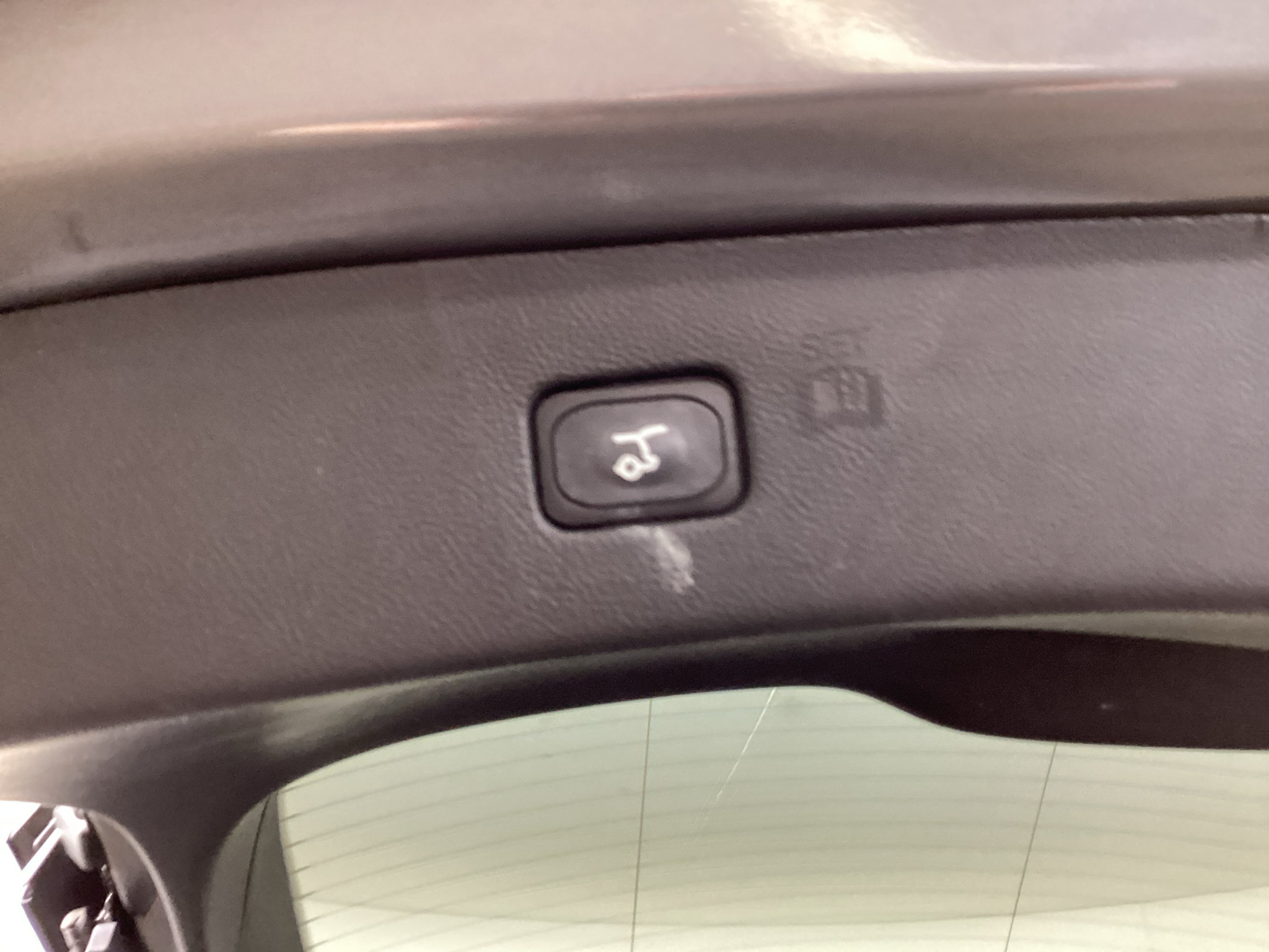 Certified 2024 Ford Edge SEL w/ Convenience Package AWD/4WD image 32