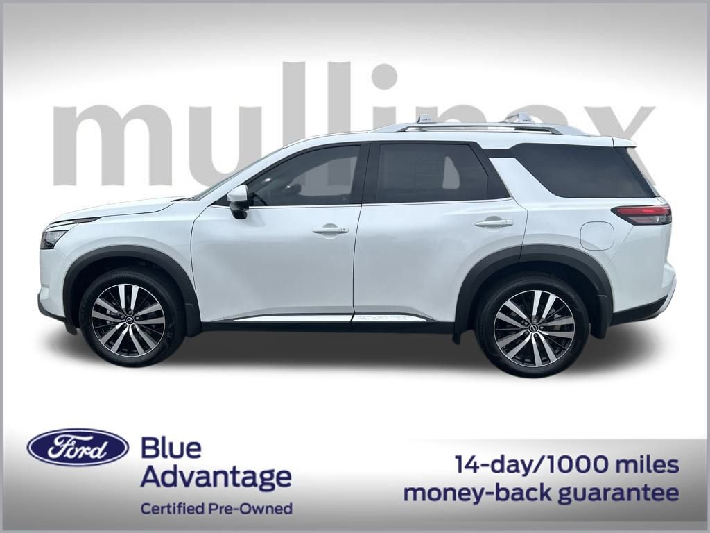 Used 2025 Nissan Pathfinder Platinum w/ Cargo Package image 12