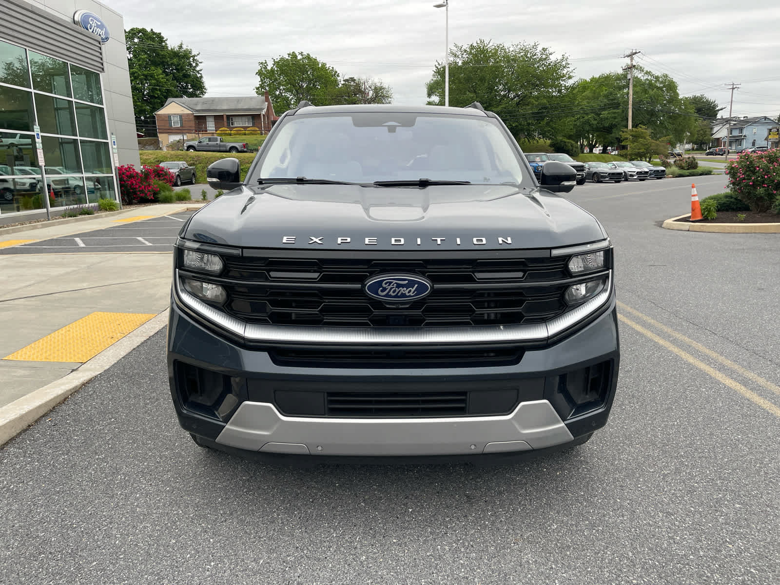 Certified 2025 Ford Expedition Max Platinum AWD/4WD image 9