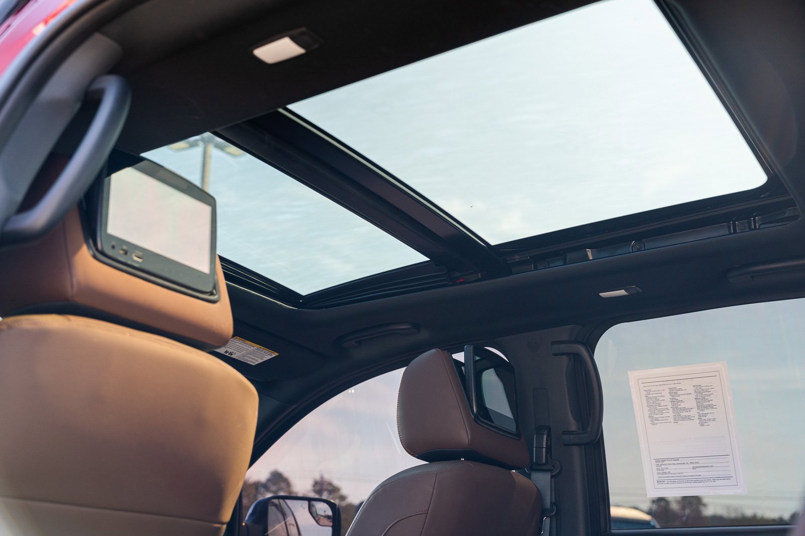 Used 2023 Nissan Titan Platinum Reserve w/ Moonroof Package image 36