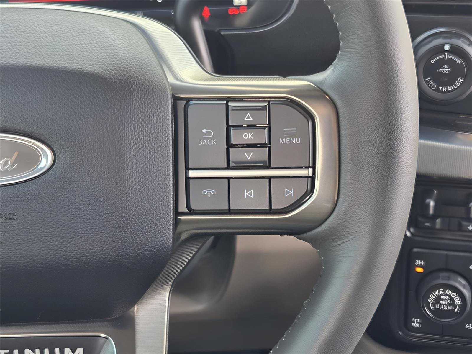 Certified 2026 Ford F250 Platinum w/ Platinum Plus Package AWD/4WD image 29