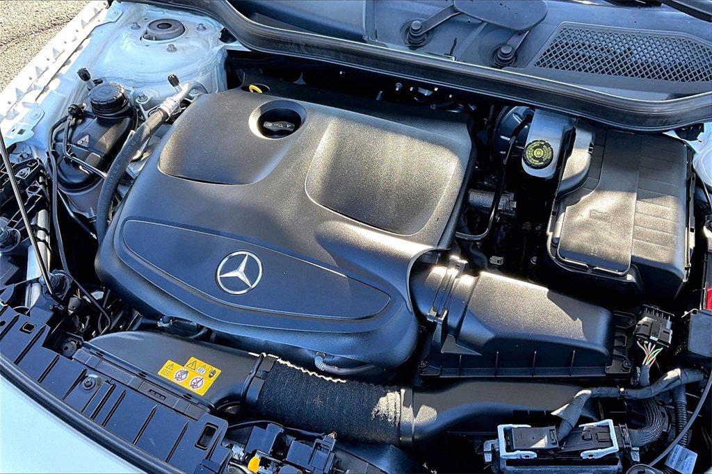 Used 2019 Mercedes-Benz GLA 250 4MATIC image 34