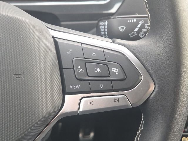 Used 2023 Volkswagen Tiguan SE R-Line AWD/4WD image 42