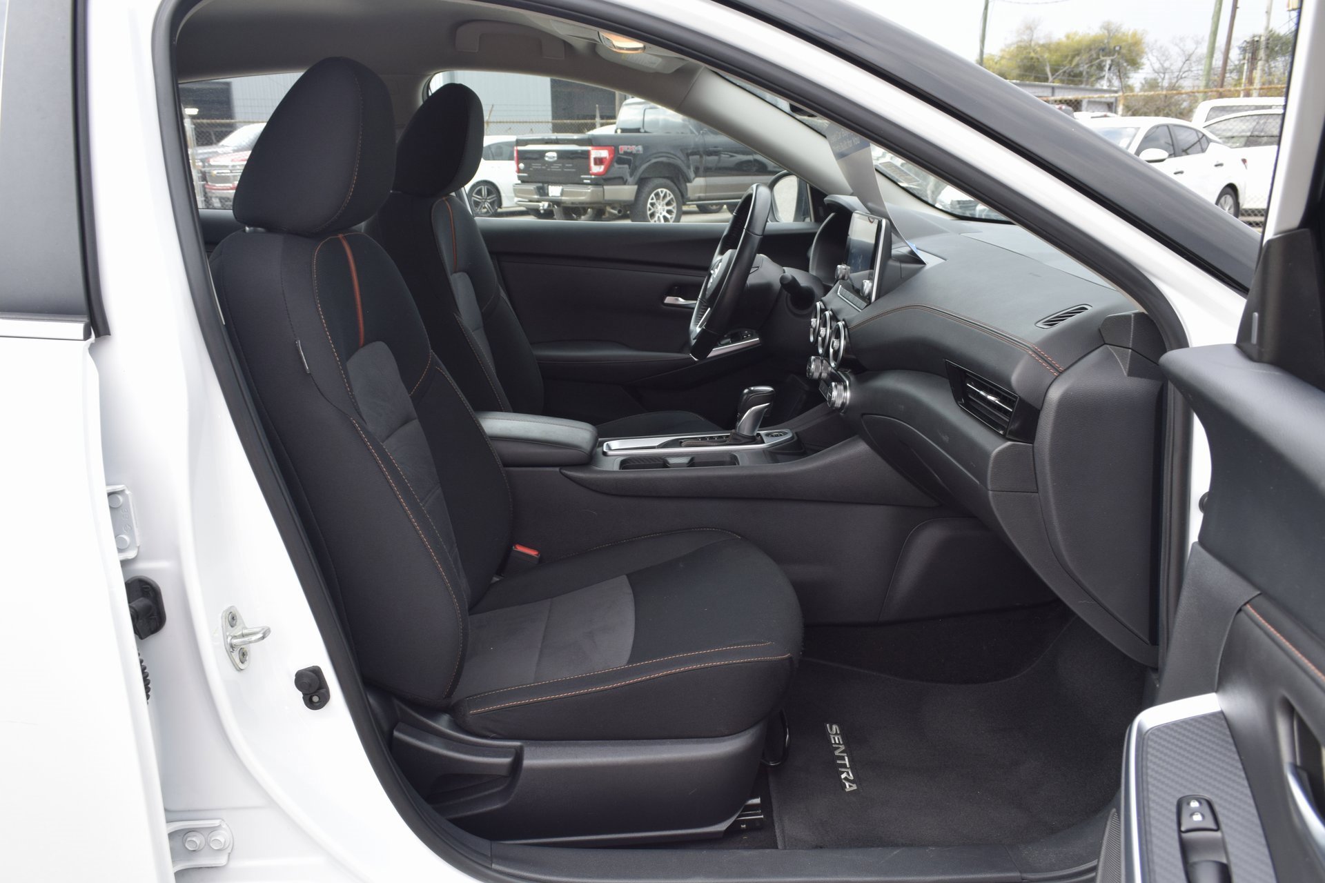 Used 2023 Nissan Sentra SR w/ Midnight Edition Package image 23