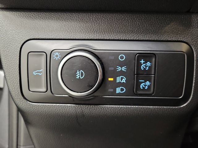 Certified 2025 Ford Escape Platinum AWD/4WD image 21